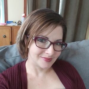 Meet your Posher, Stefanie